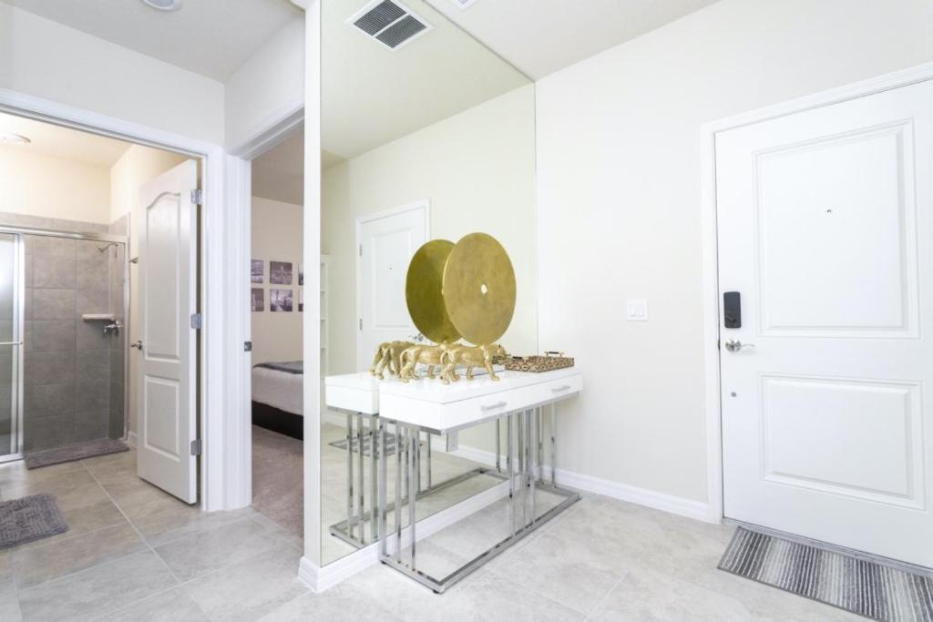 Modern Townhome 5 Beds 3 Kings Private Pool * Davenport