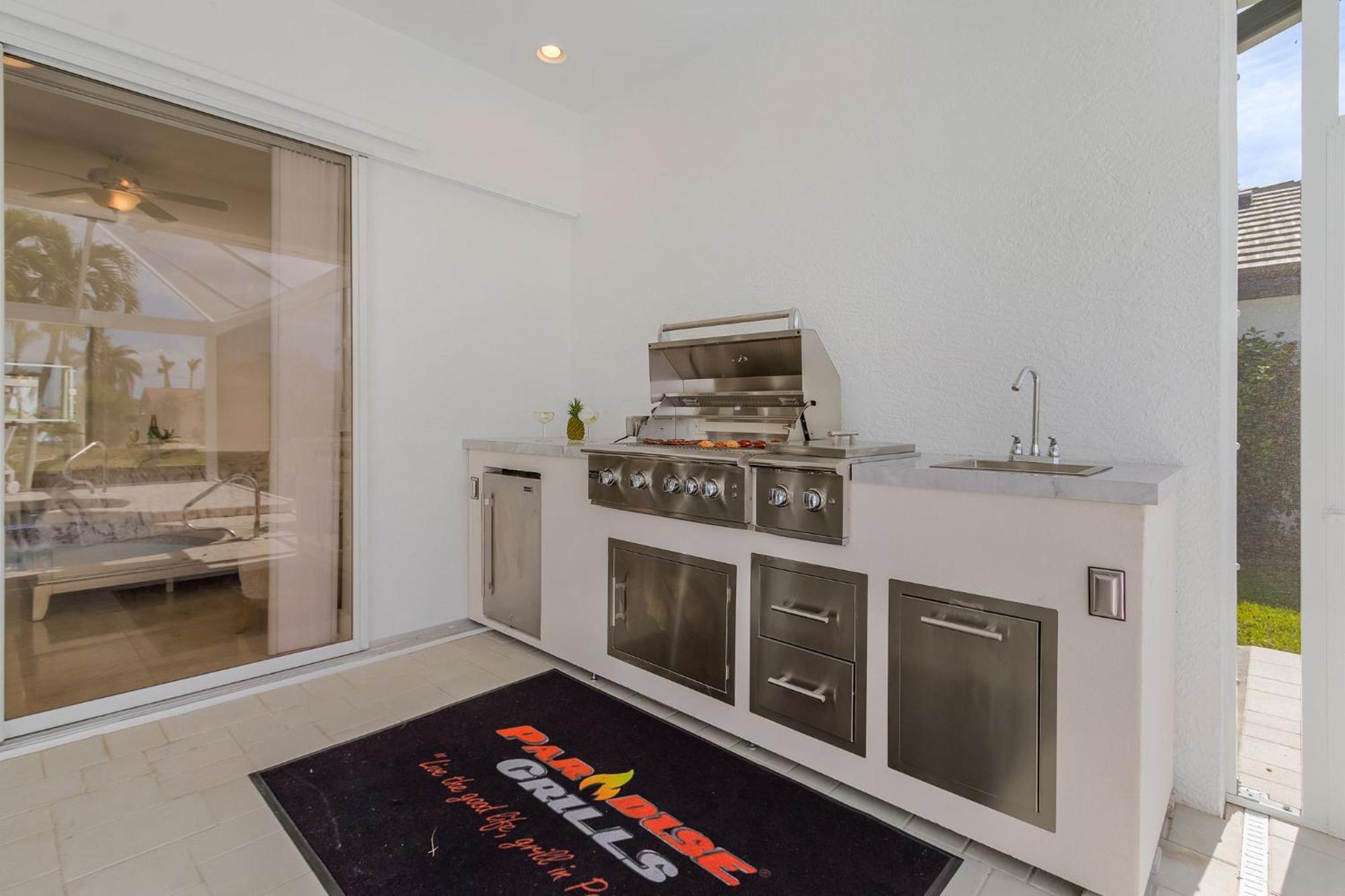 Holiday home Experience Luxury- Gulf Access, Stunning Canal Views, Heated Pool- Avalon - Roelens Cape Coral