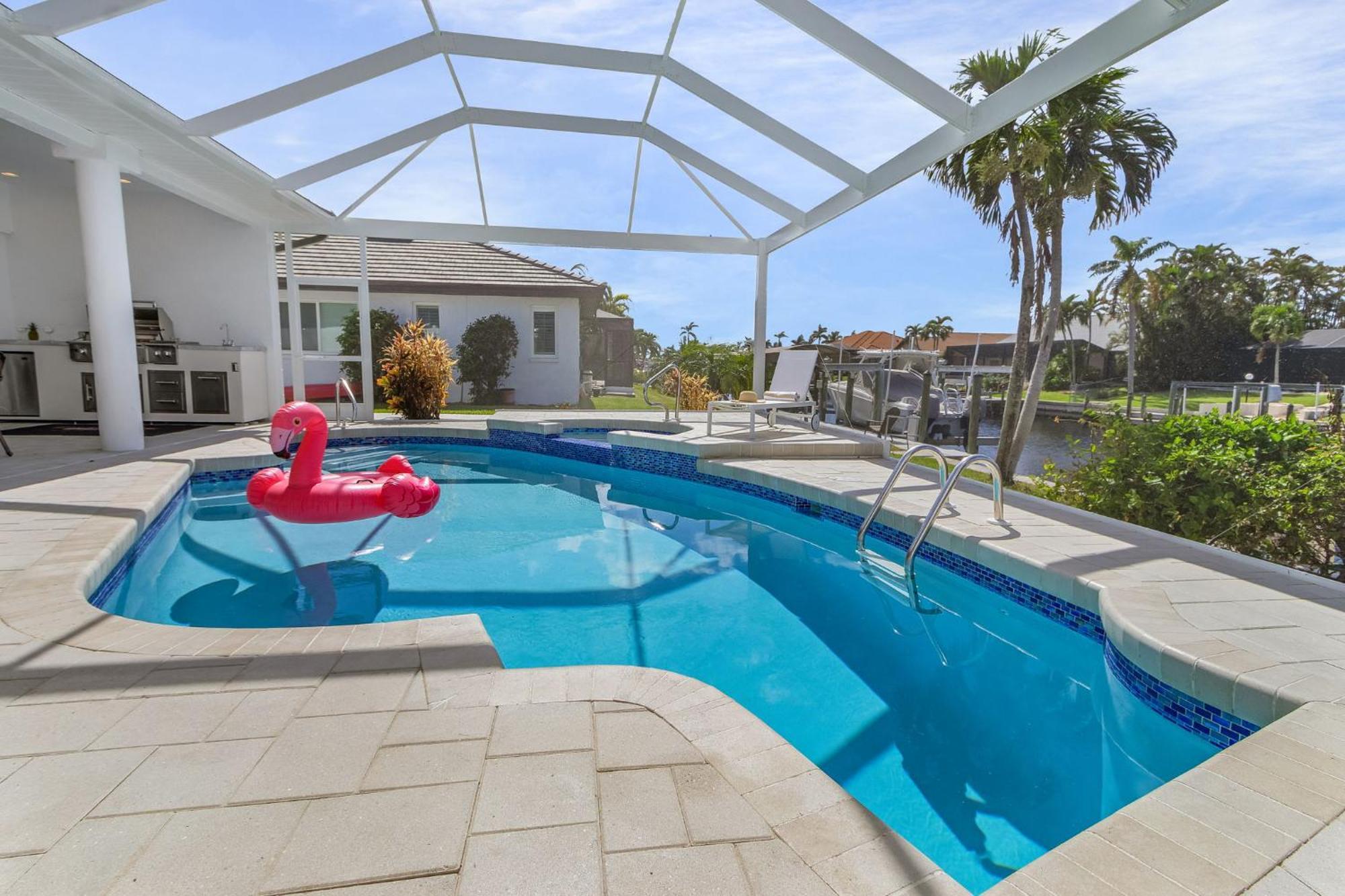 Holiday home Experience Luxury- Gulf Access, Stunning Canal Views, Heated Pool- Avalon - Roelens *