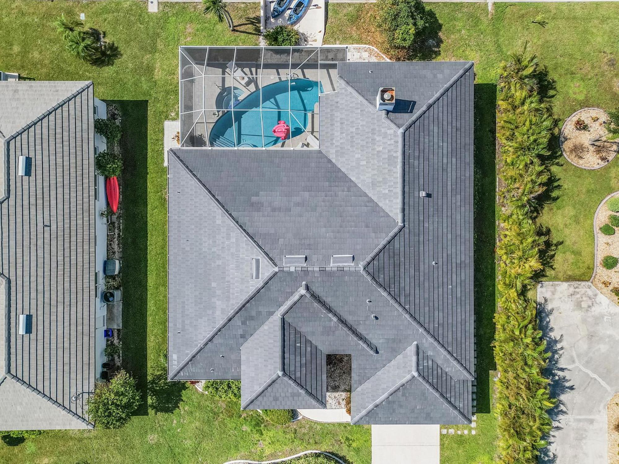 Experience Luxury- Gulf Access, Stunning Canal Views, Heated Pool- Avalon - Roelens