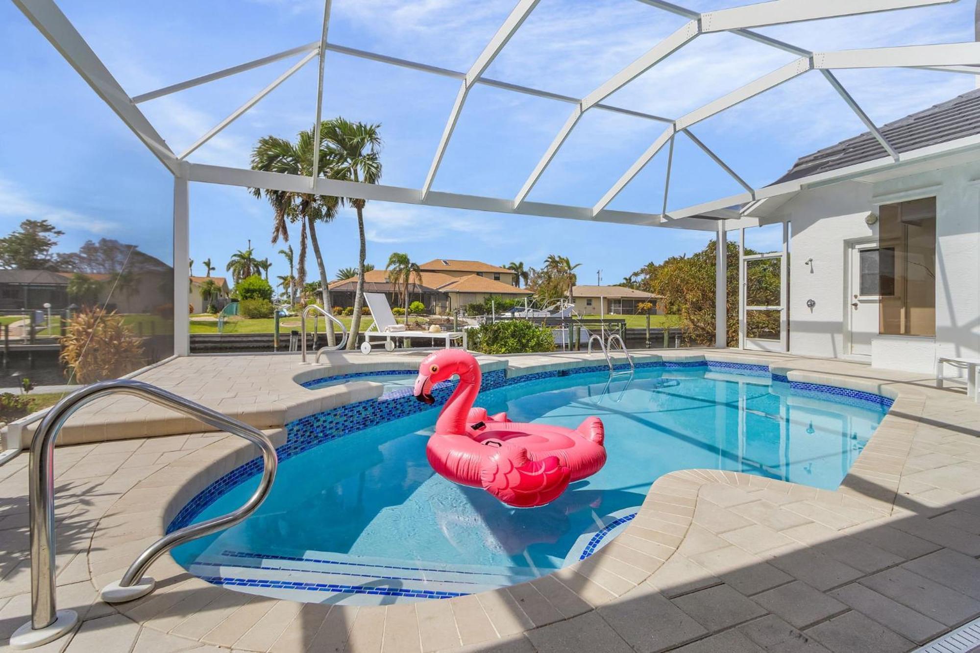 Experience Luxury- Gulf Access, Stunning Canal Views, Heated Pool- Avalon - Roelens *