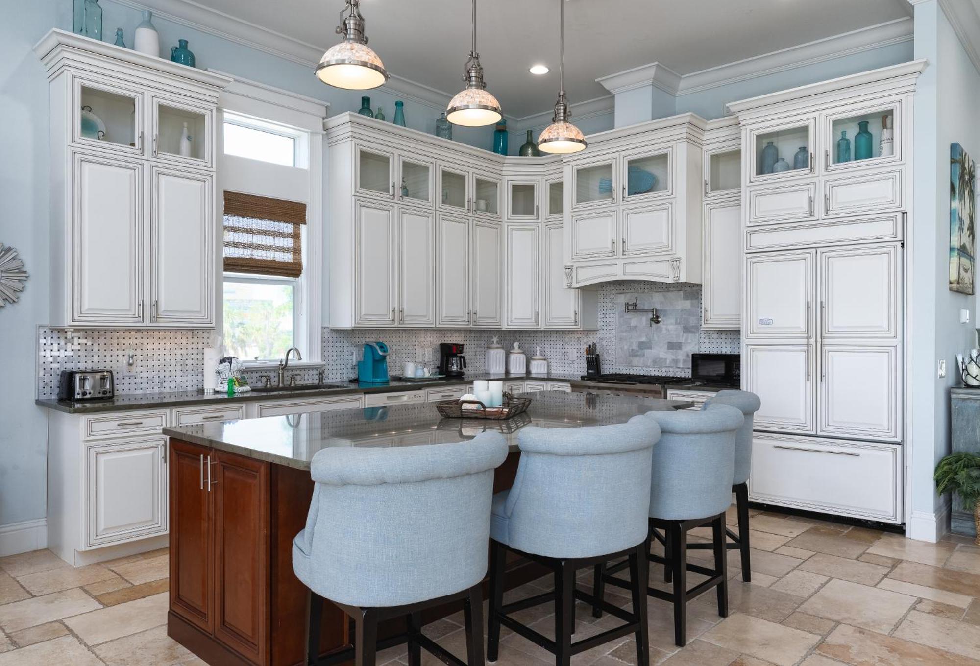 Freshly Squeezed: 5br, Pool, & Canal Views Holiday home *