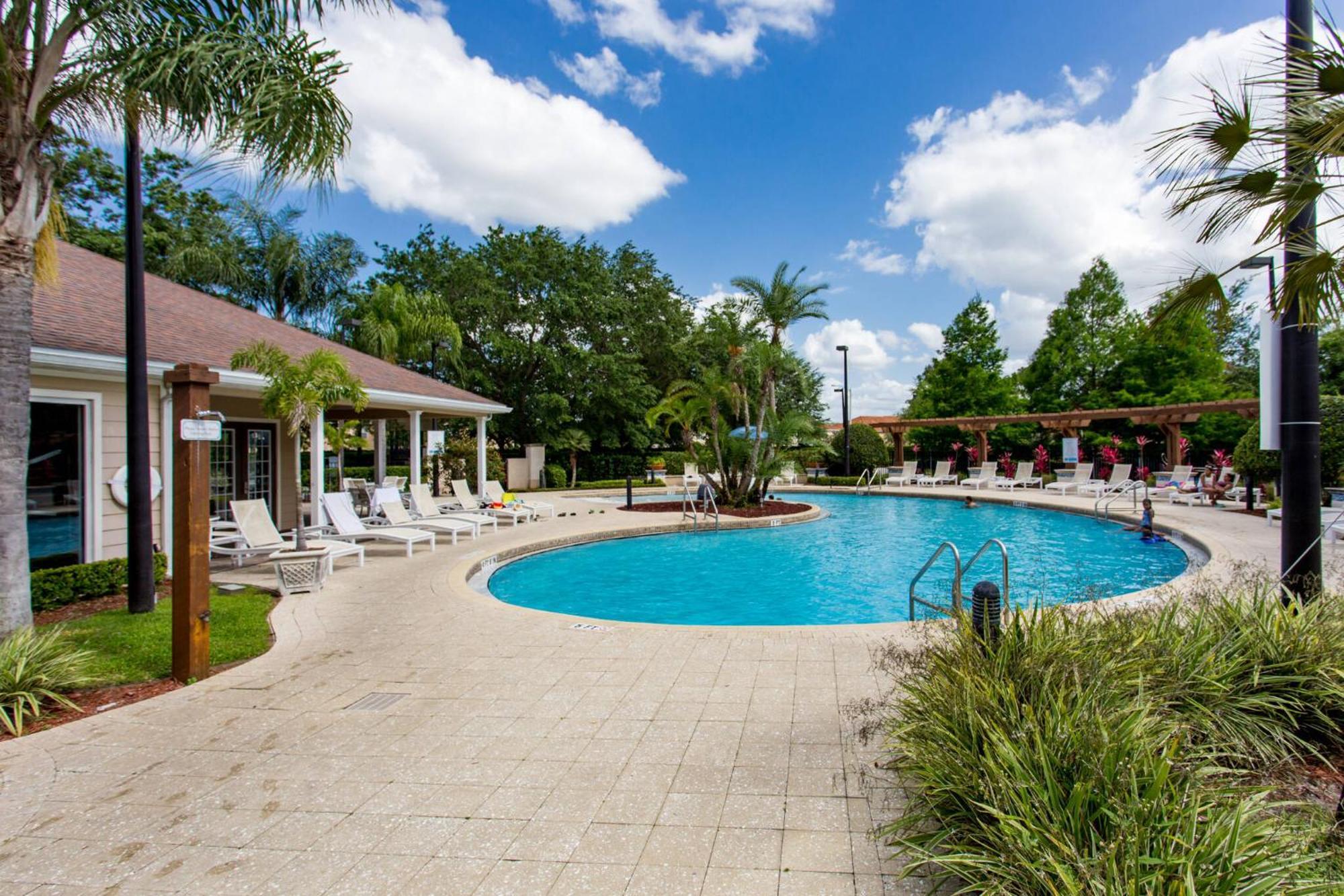 4 Bedrooms - Sleeps 10 At Lucaya Vilage * Kissimmee