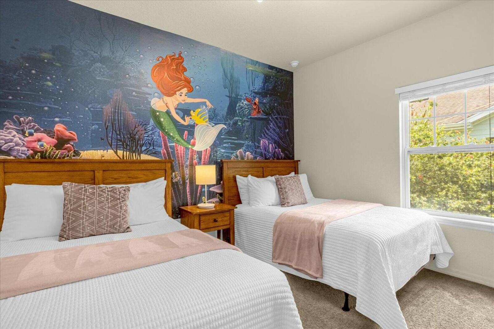 4 Bedrooms - Sleeps 10 At Lucaya Vilage * Kissimmee