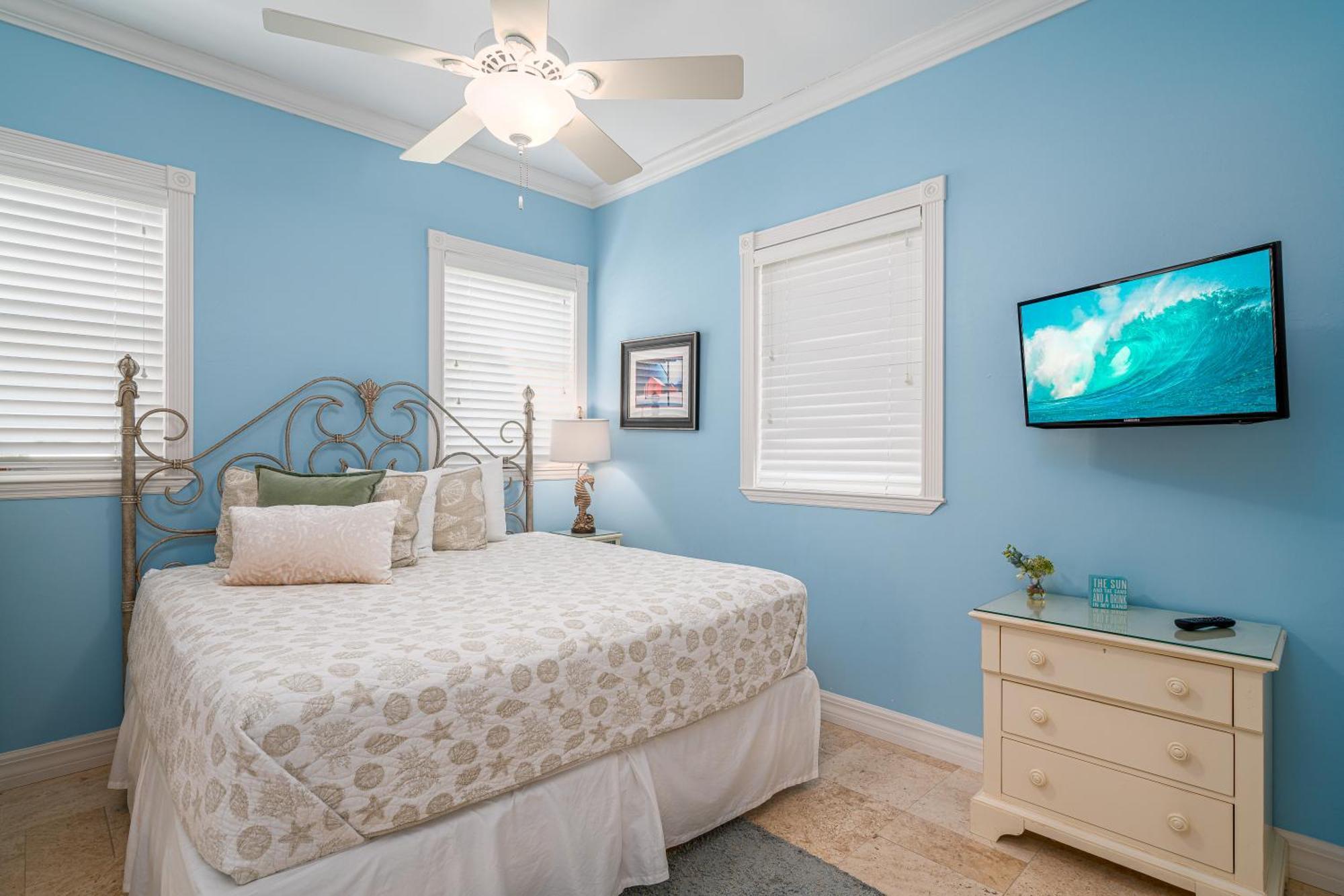 Oceanview Luxury: Sunset Views, Pool, Access Holiday home