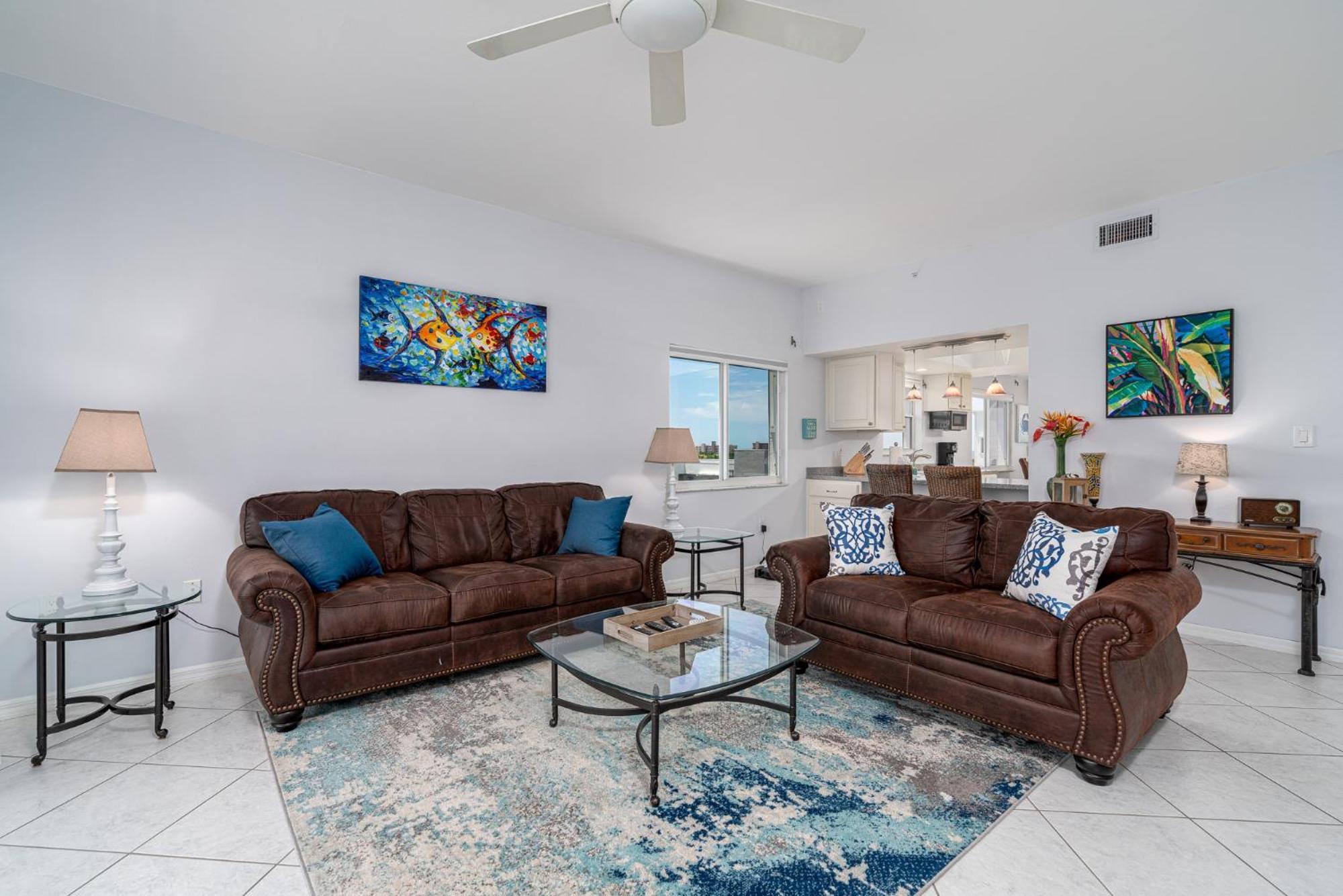 Holiday home Beachside W/ Pool, Lanai & Walk To