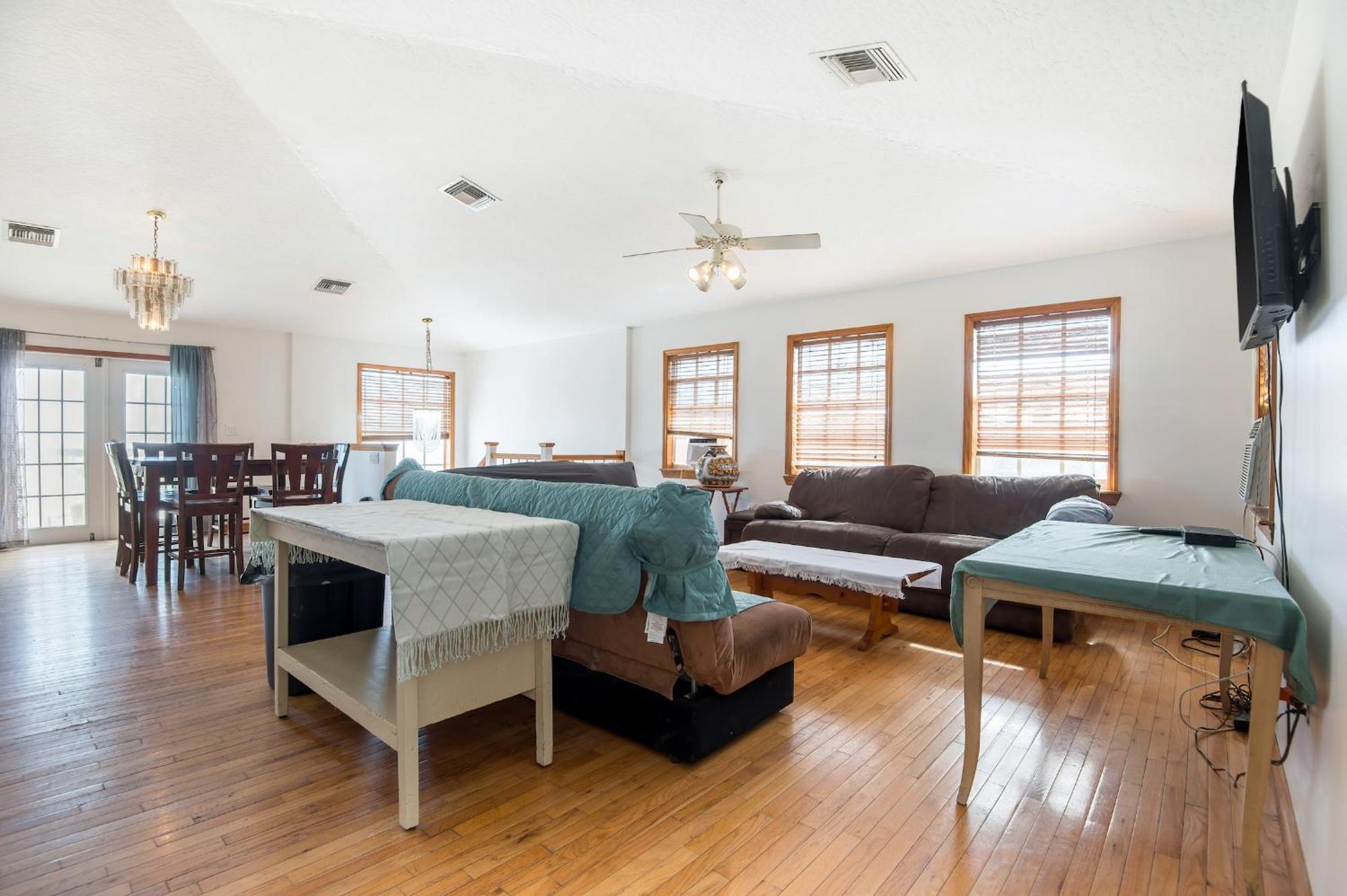 Coastal 2br With Direct Access Apartment
