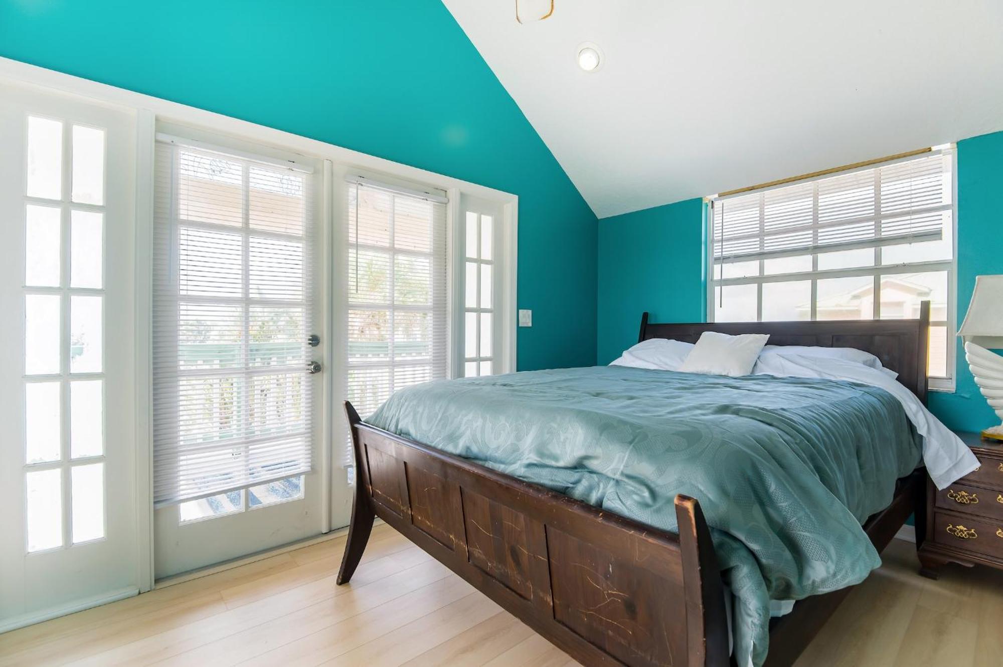 Apartment Coastal 2br With Direct Access *