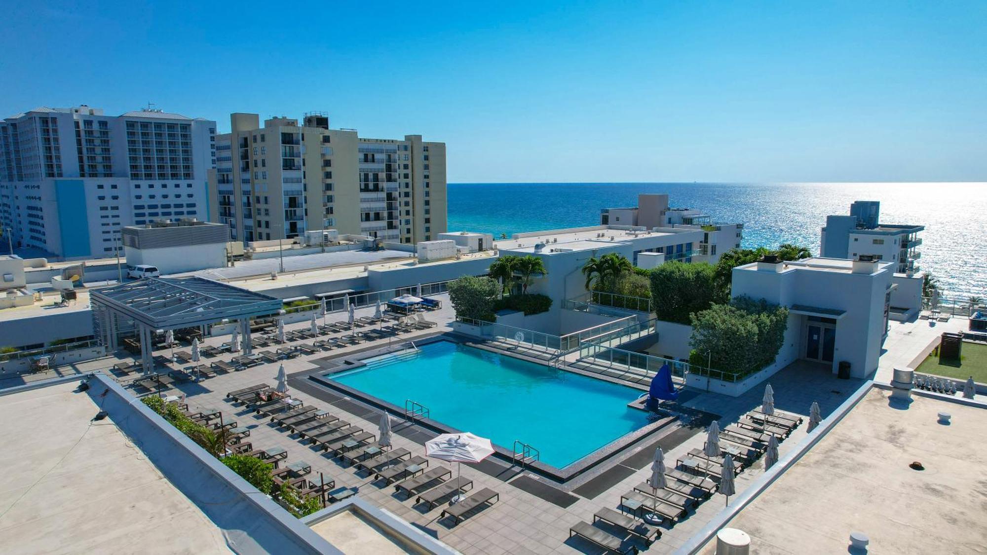 Aparthotel Nido Del *