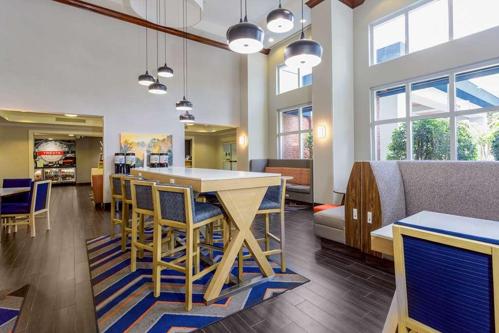 Hotel Hampton & I-10-thomasville Road 3*