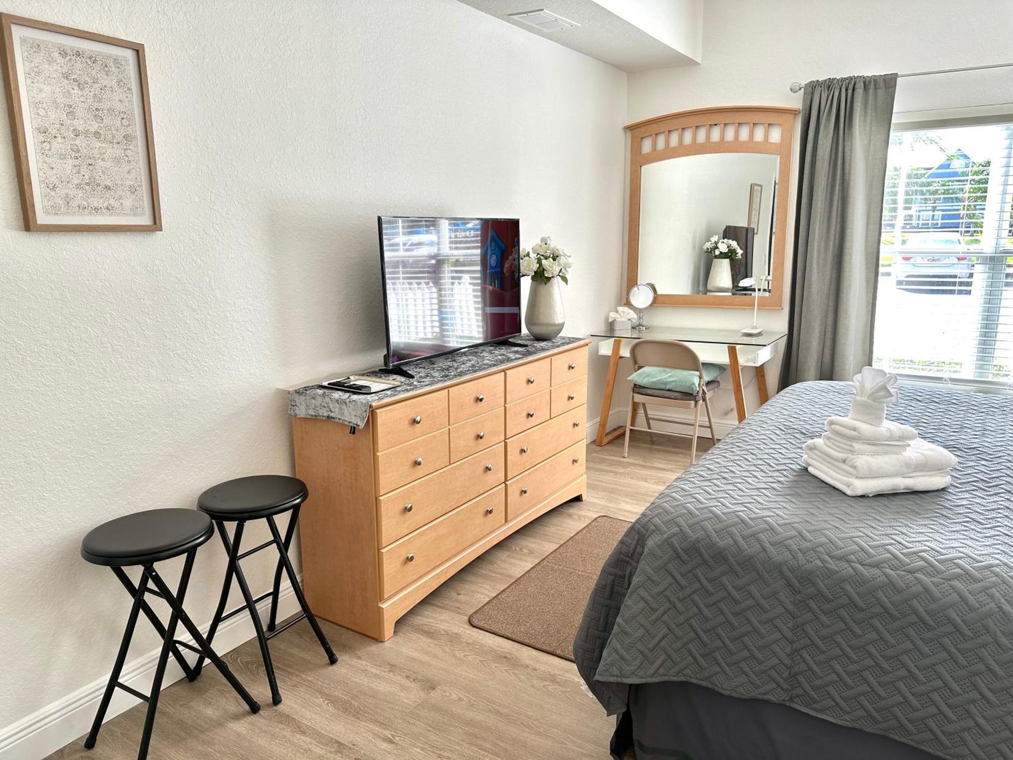 Cozy 4-bedroom Townhome In A Vacation Near Disney-orlando Aparthotel Kissimmee