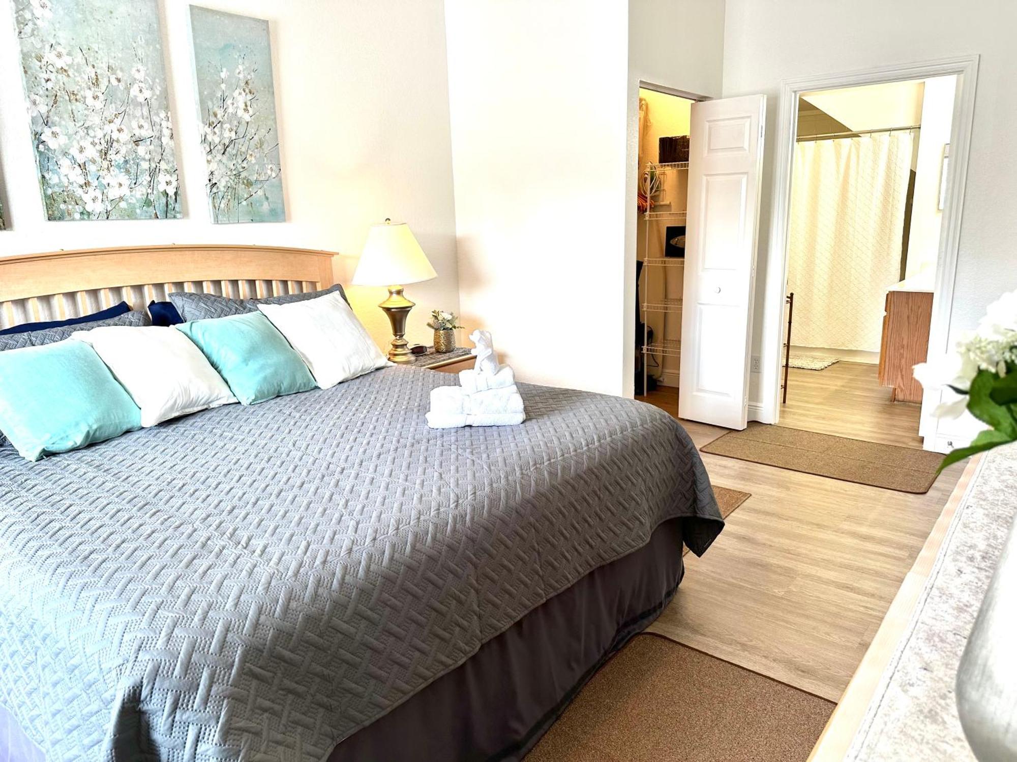 Cozy 4-bedroom Townhome In A Vacation Near Disney-orlando *