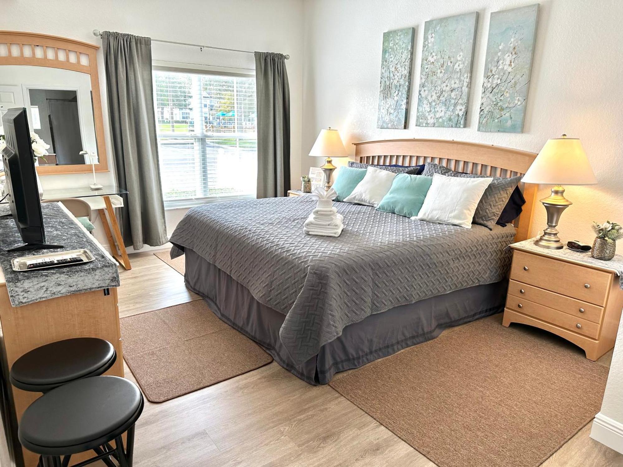 Cozy 4-bedroom Townhome In A Vacation Near Disney-orlando Aparthotel