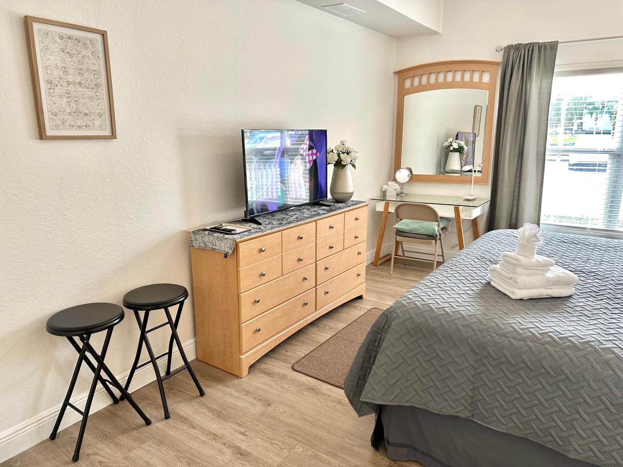 Aparthotel Cozy 4-bedroom Townhome In A Vacation Near Disney-orlando
