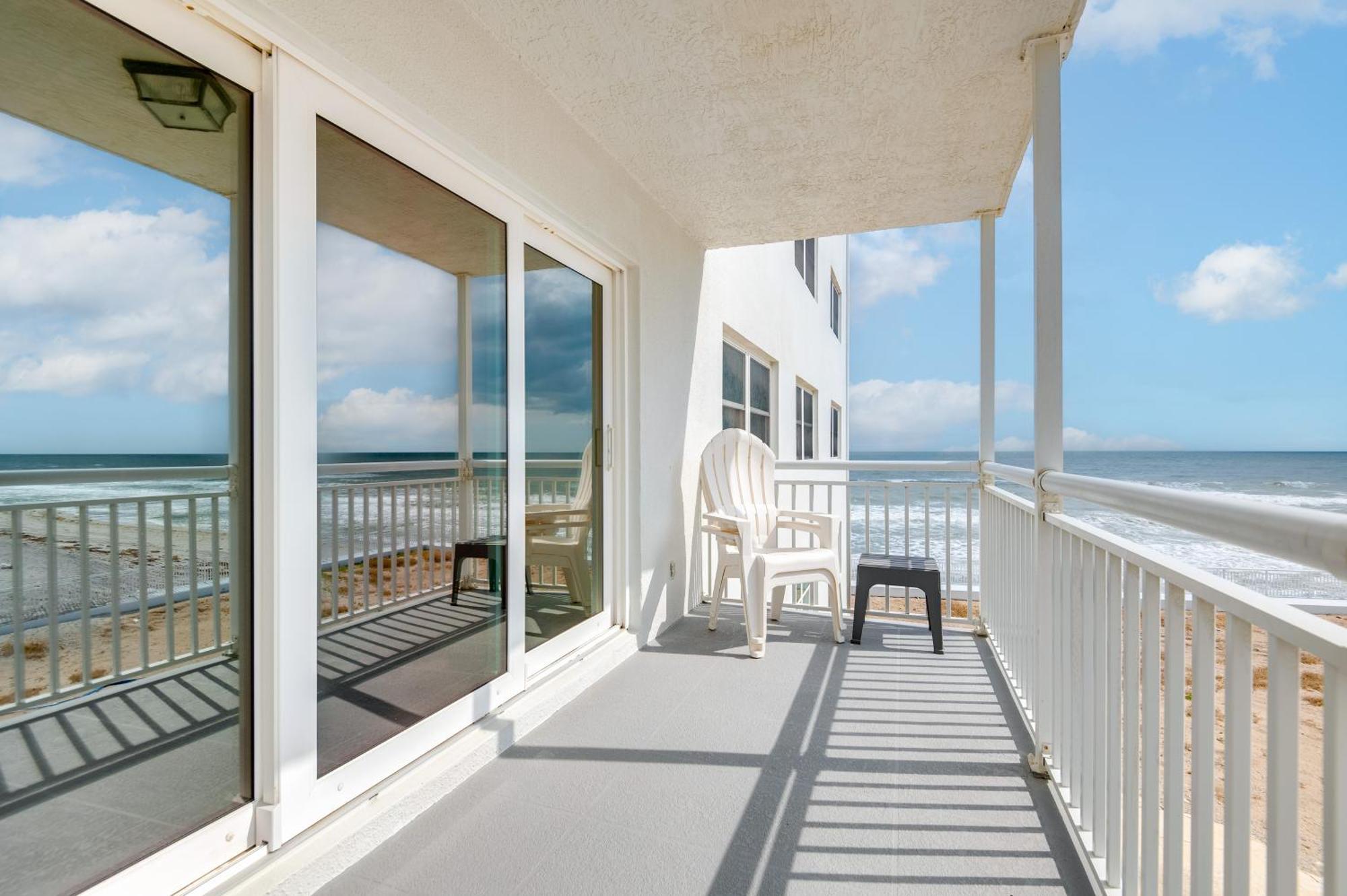 Apartment Walk To Shore Satellite With Ocean View Satellite Beach