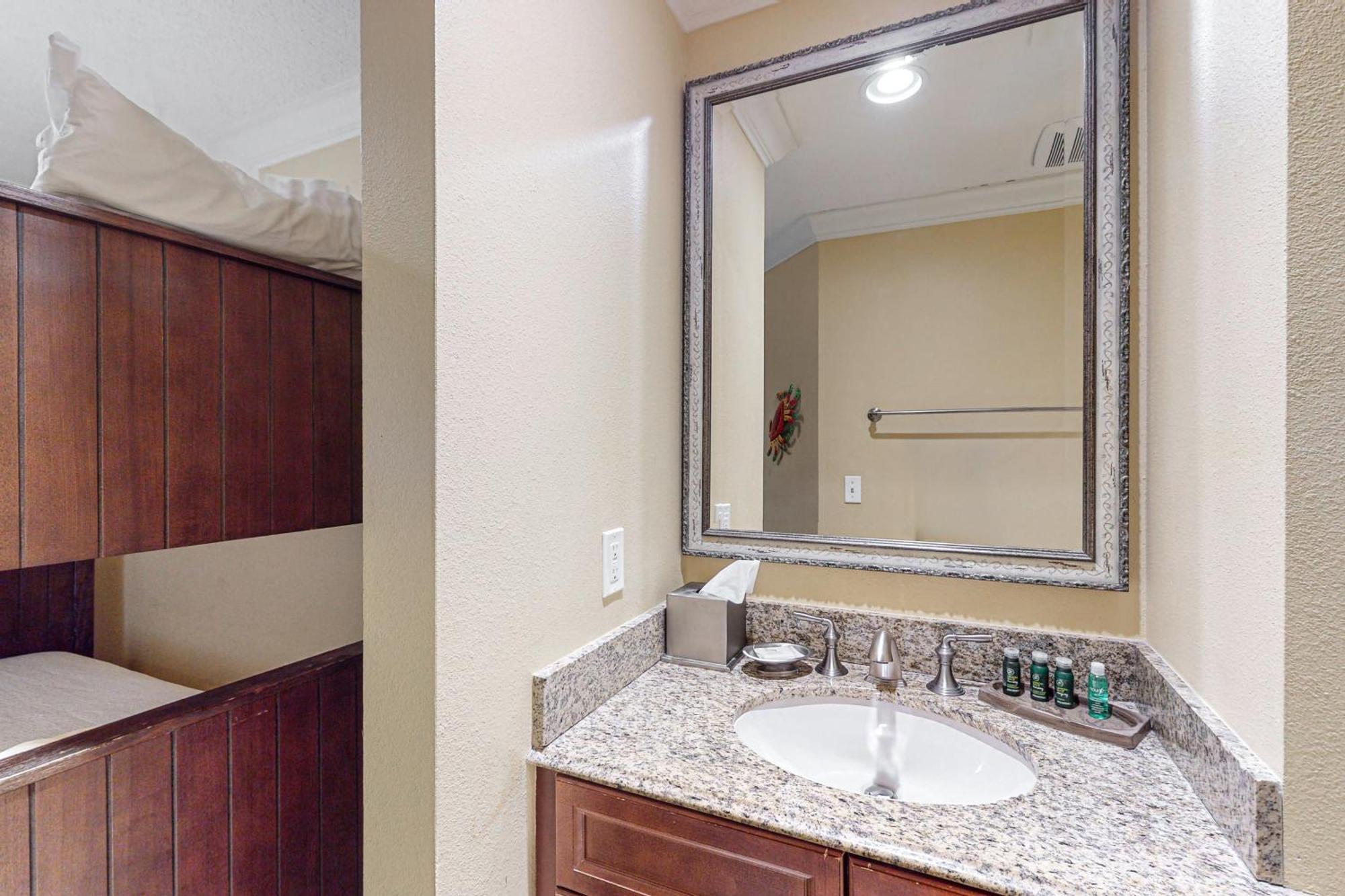 Apartment Emerald Grande W625