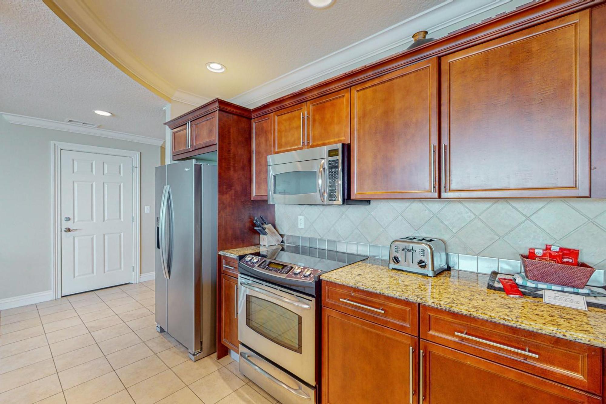 Apartment Emerald Grande W625 *