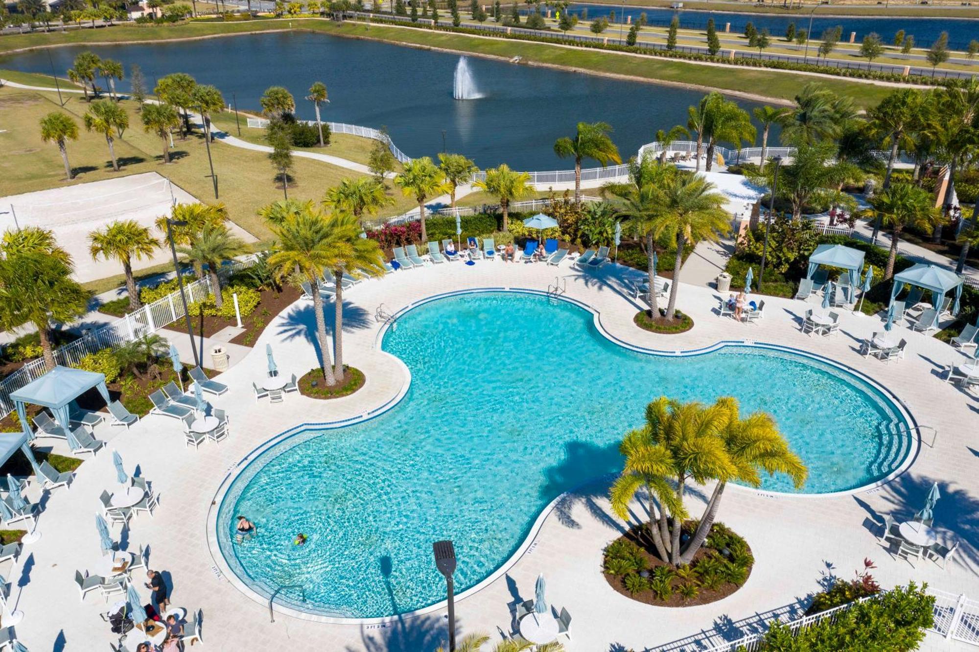 Solara Private Pool Near Everywhere Holiday home