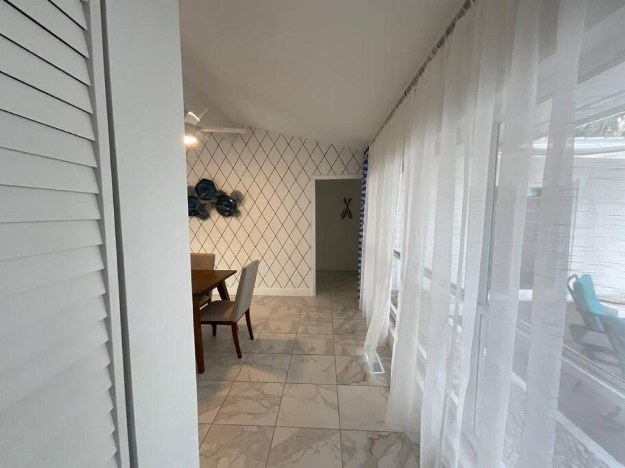 Getaway - Close To The Airport And Downtown Holiday home *