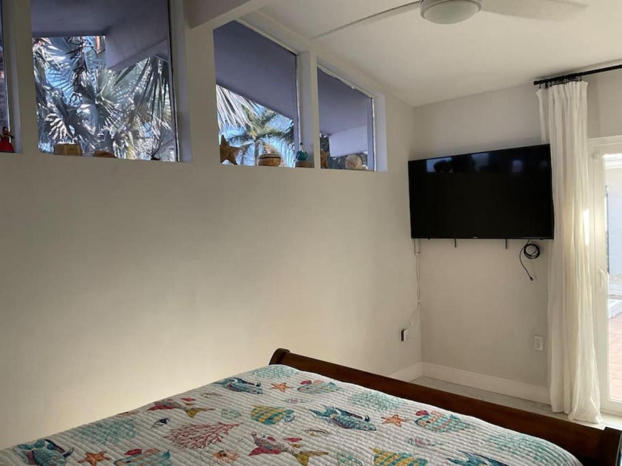 Getaway - Close To The Airport And Downtown * Punta Gorda