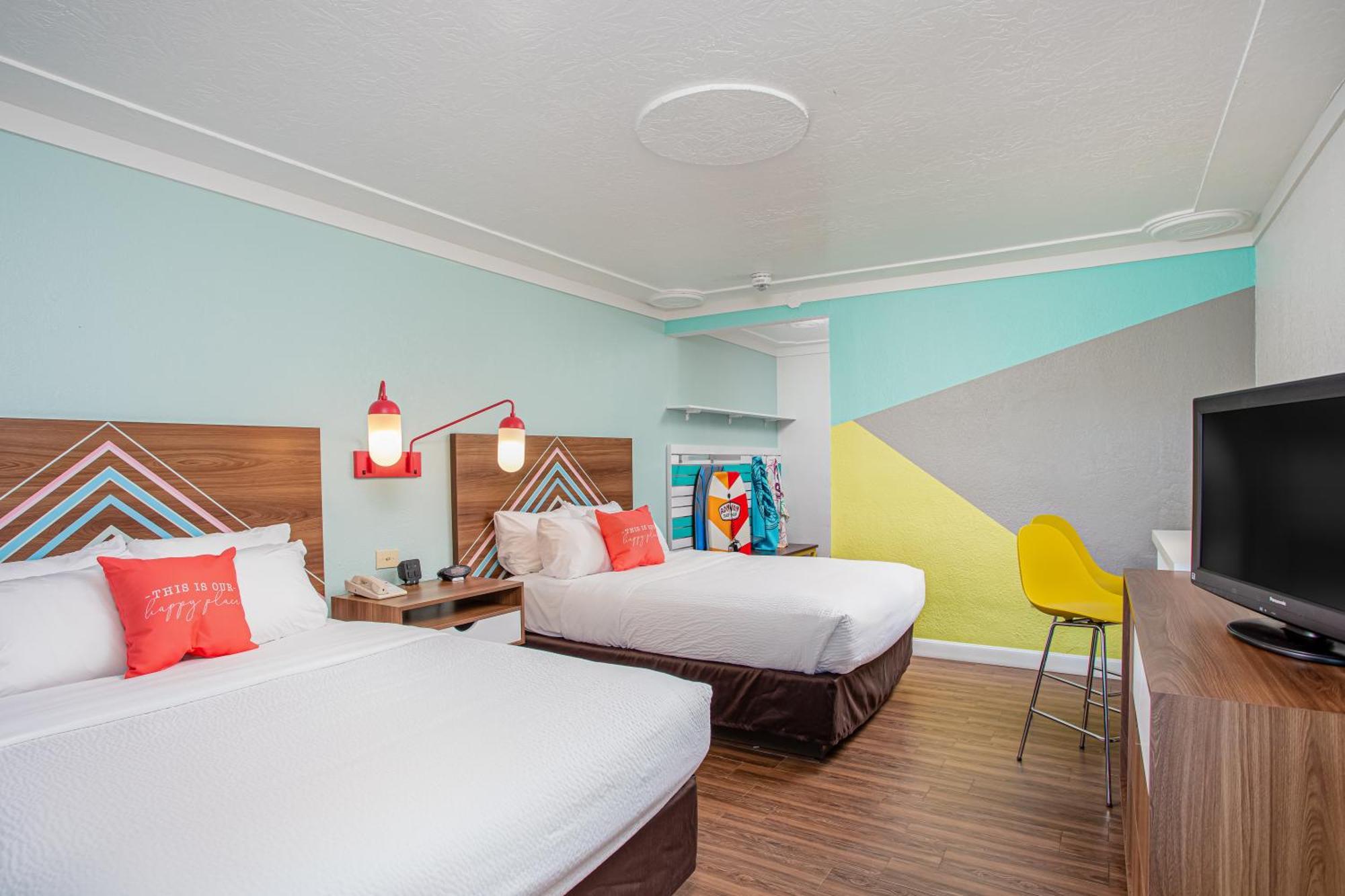 Beachside And 3*