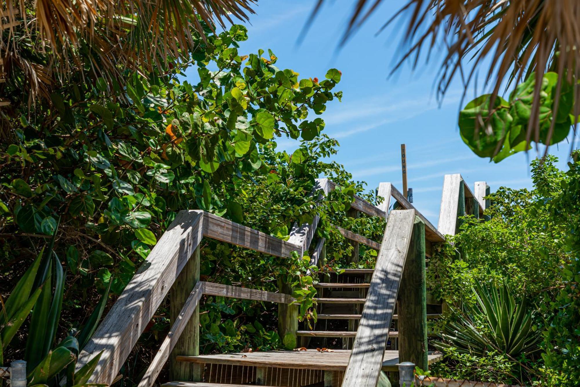 Hotel Beachside And Cocoa Beach
