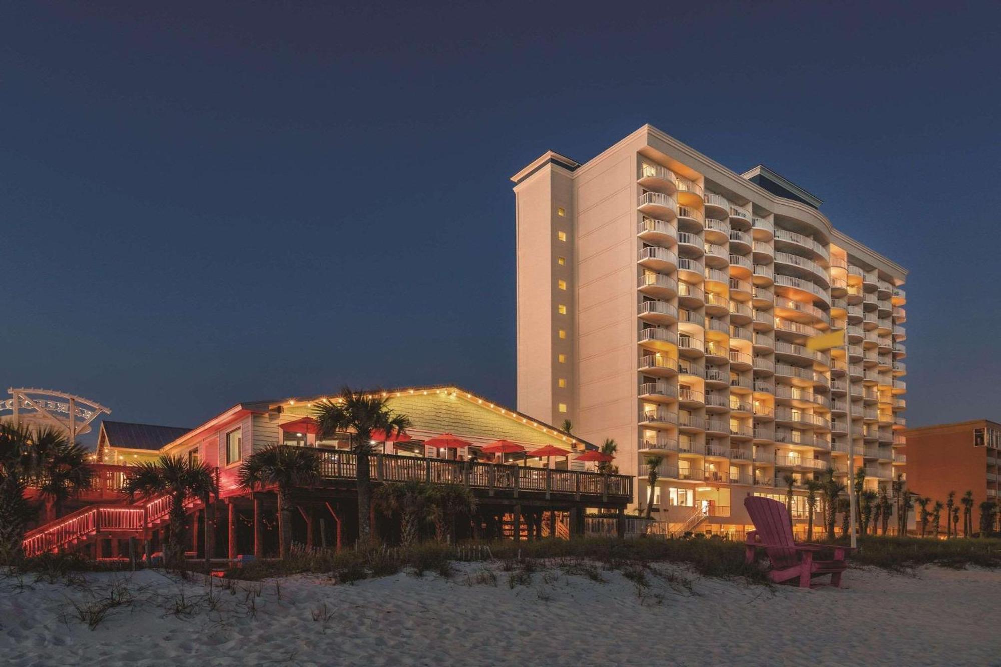 Hotel Radisson Beachfront - Panama 3*