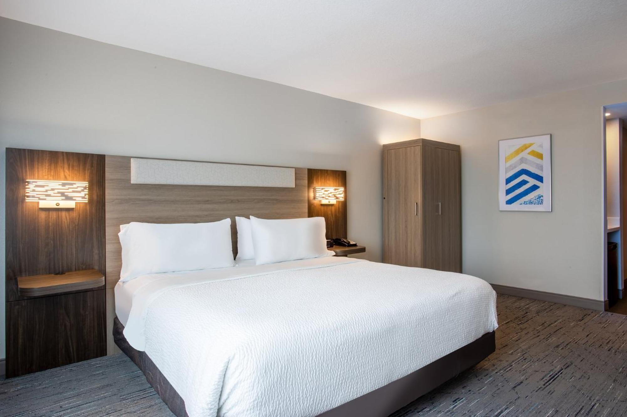 Hotel Express & East-lakewood Ranch By Ihg 2*