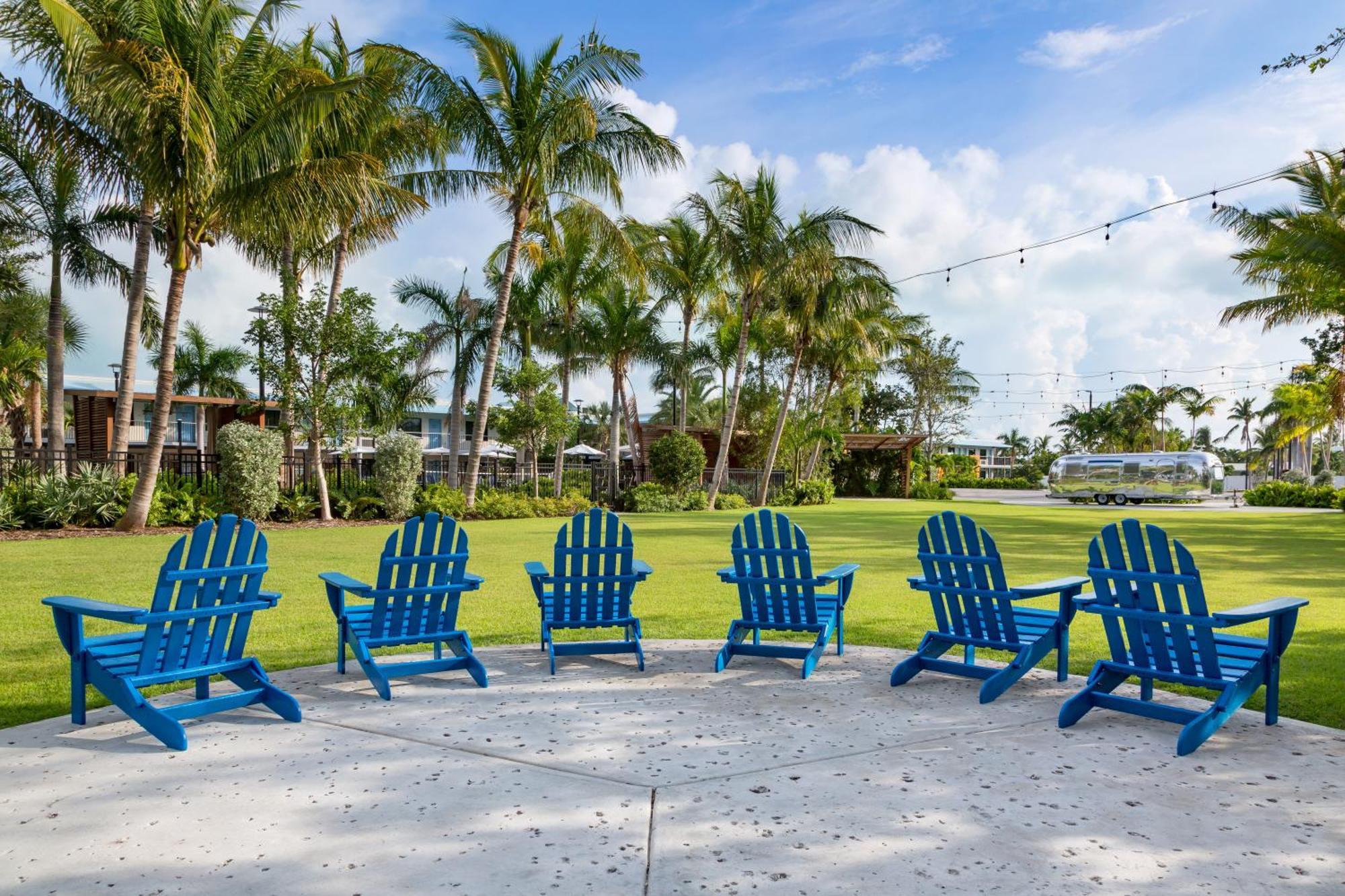Blue Flamingo Hotel