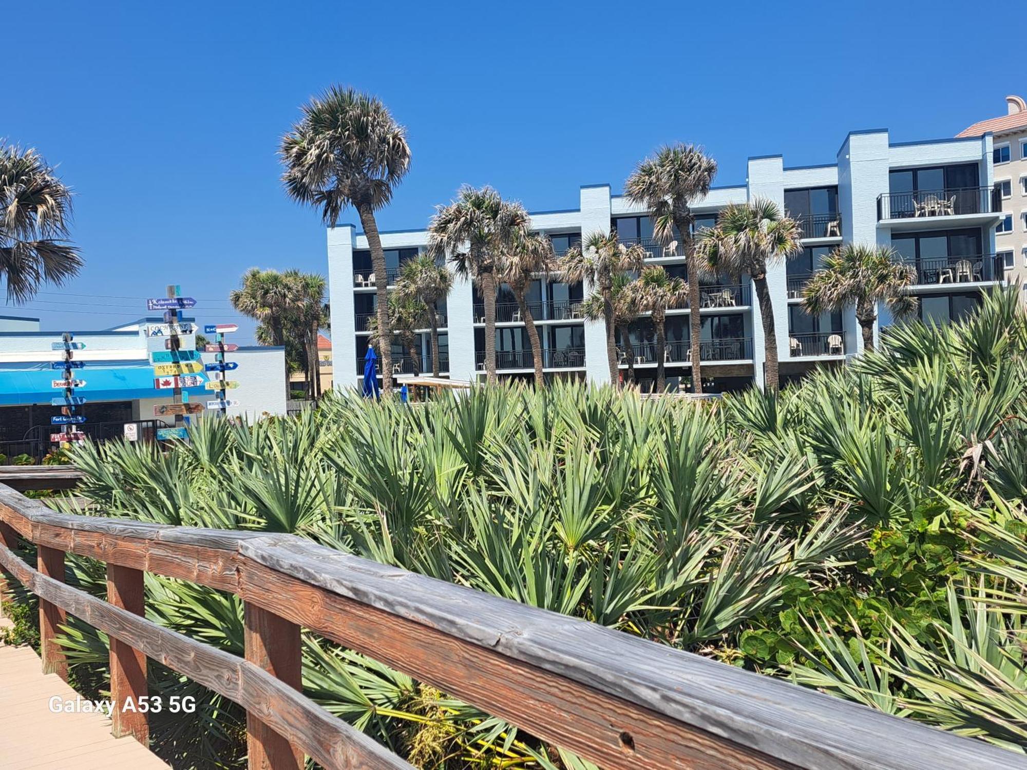 Oceanique * Indian Harbour Beach