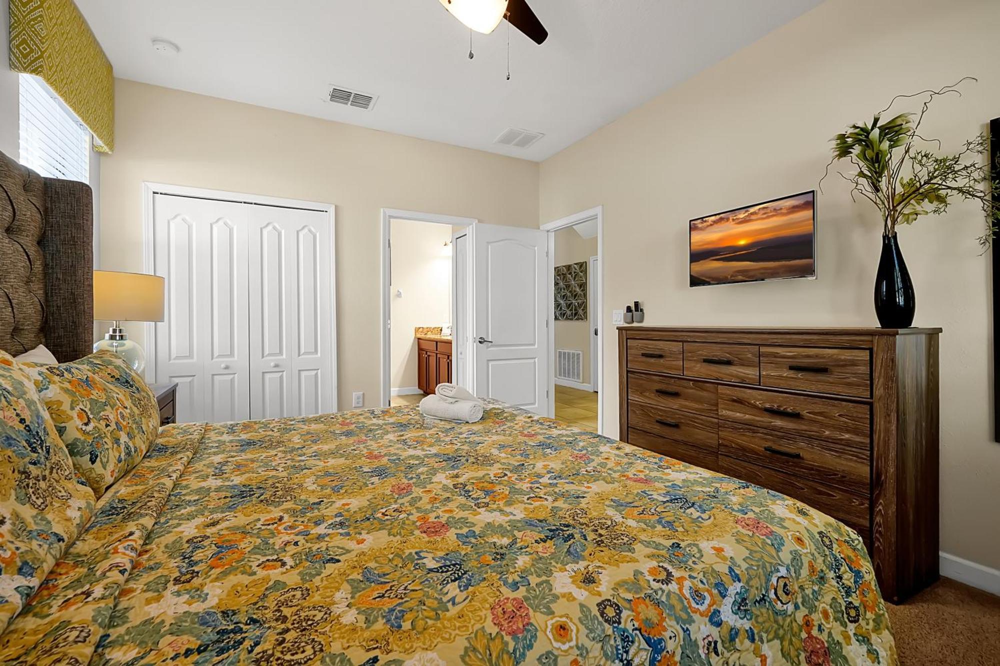 Embrace Magic At Our Luxe 6-br In Championsgate! *