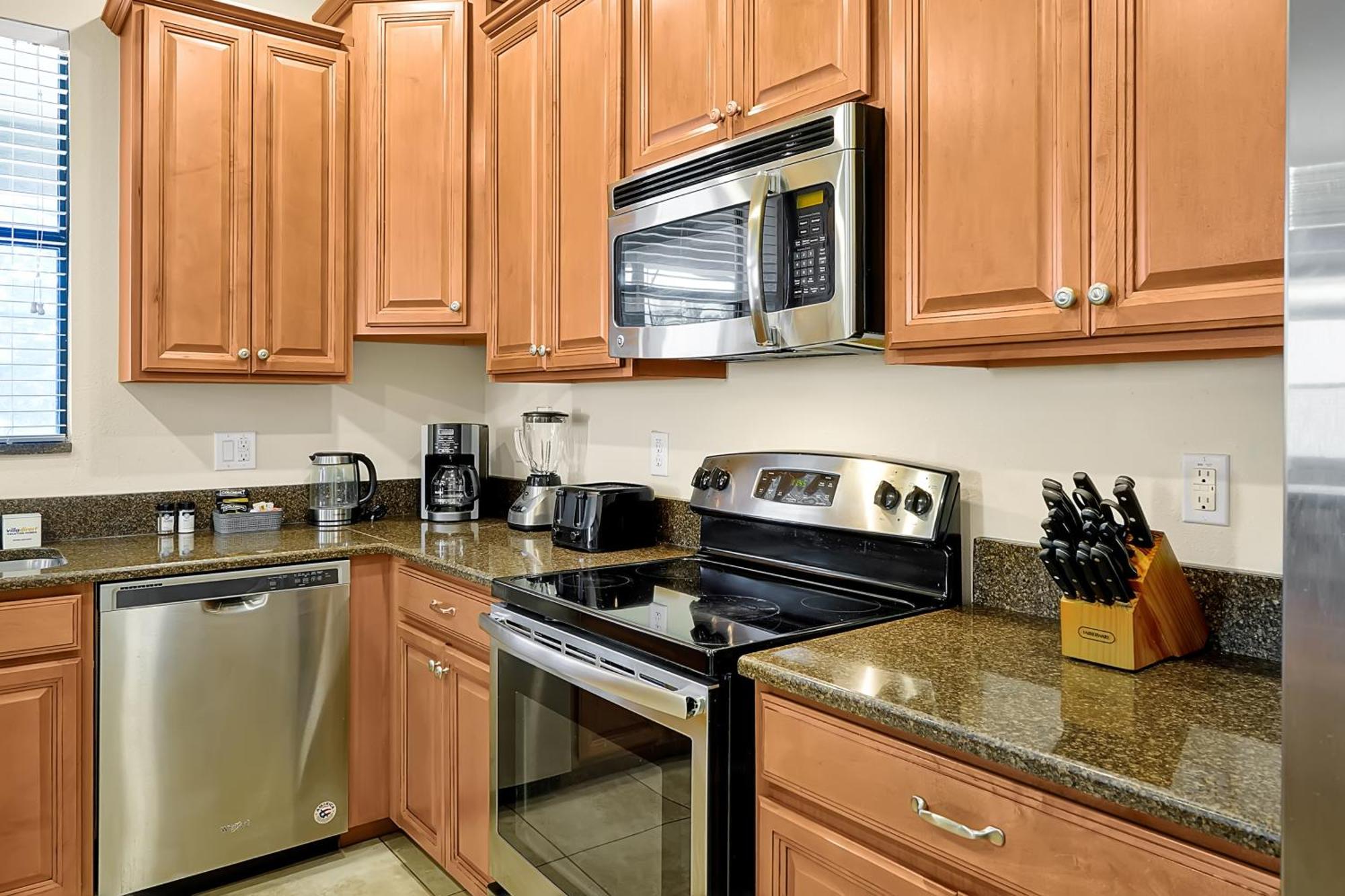 Embrace Magic At Our Luxe 6-br In Championsgate! Villa *