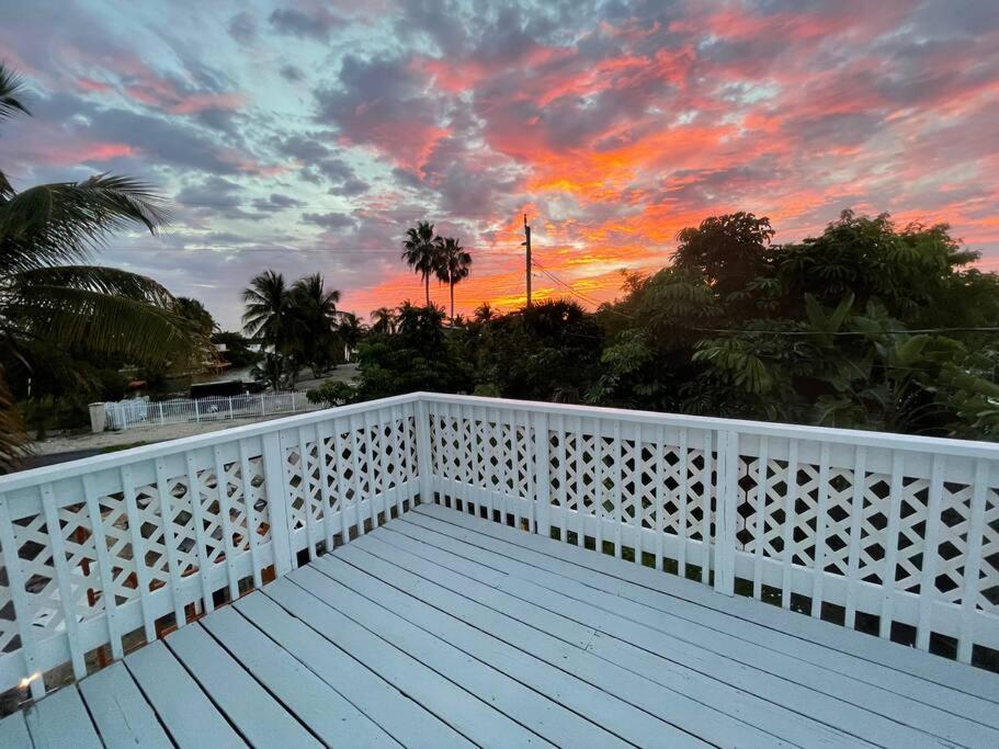 Tidemark - Private Swim Spa, Tiki, 200ft Of Waterfront Dockage Holiday home *