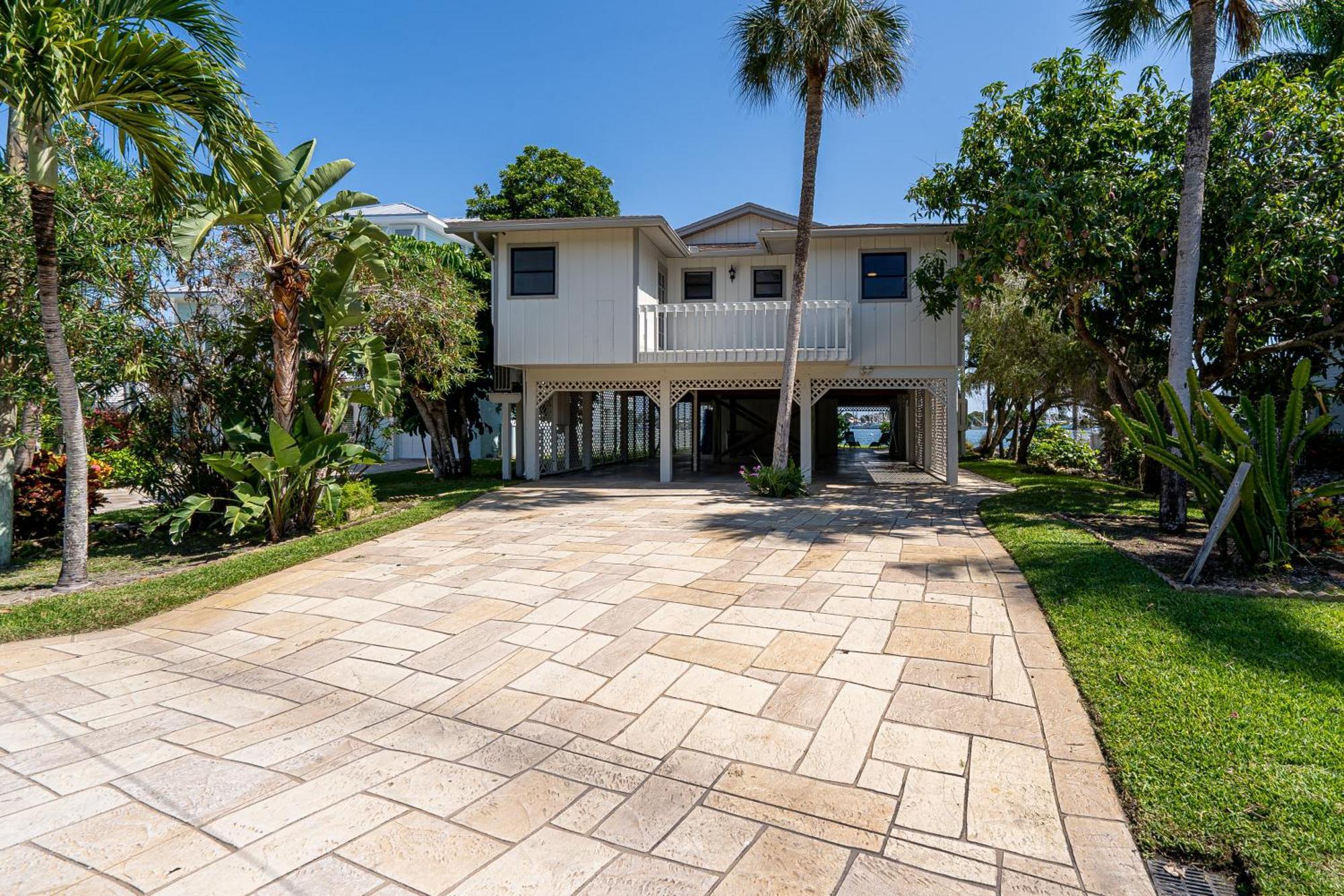 180° Bay Views, Newly Remodeled, Walk To Holiday home Fort Myers Beach