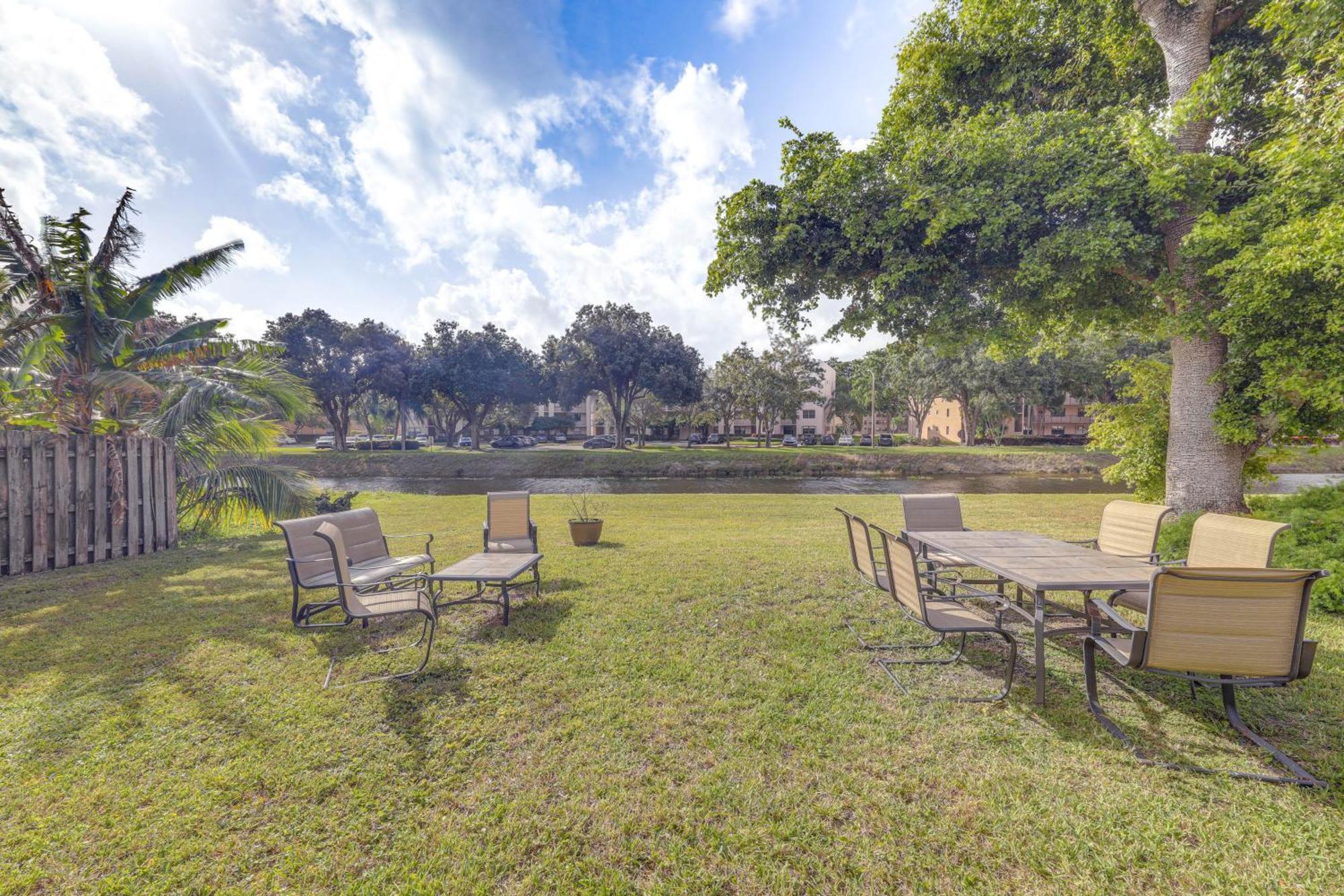 Holiday home Riverfront Backyard And Grill Family
