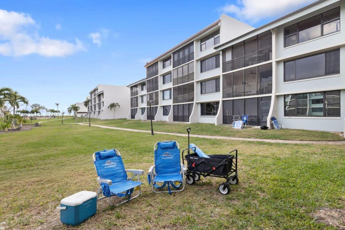 Gorgeous Beachfront At Loggerhead Cay Holiday home Sanibel
