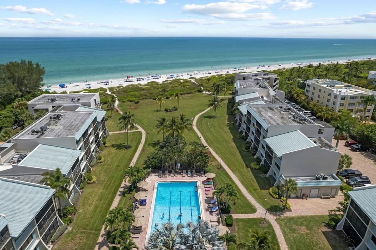 Gorgeous Beachfront At Loggerhead Cay Sanibel