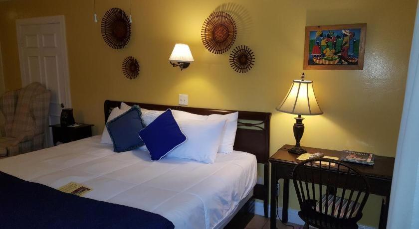 The Caribbean Court Boutique Vero Beach