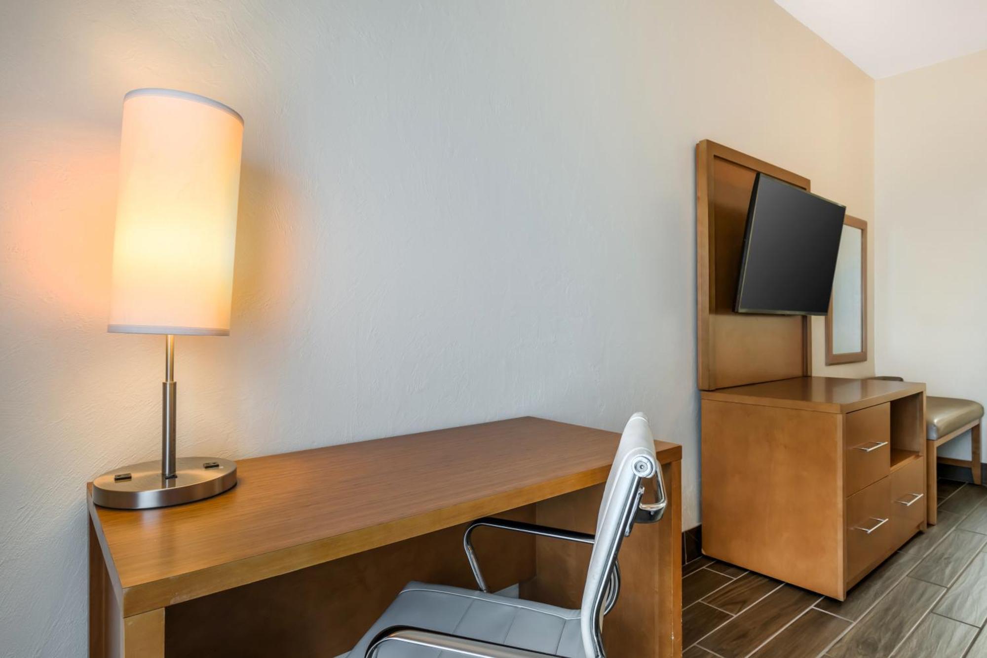 Hotel Tropical Winds 3*