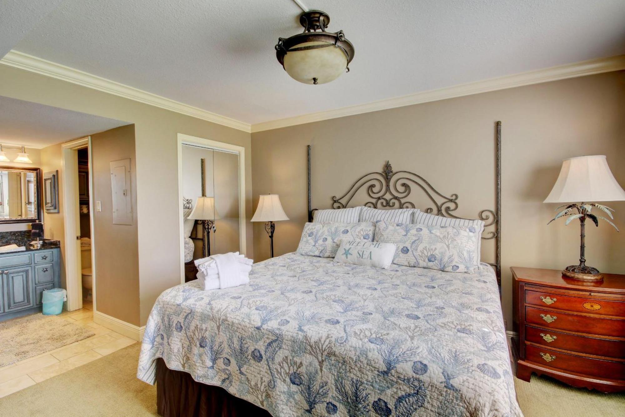 El Matador 111 - Ground Floor End Unit With Easy Access To Amenities Fort Walton Beach