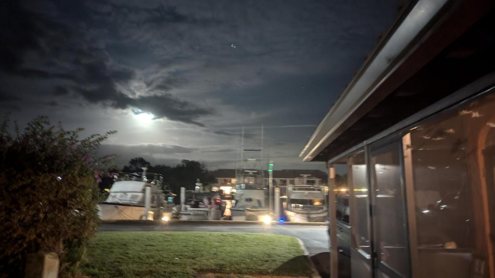 Marina Getaway On The Water! Naples