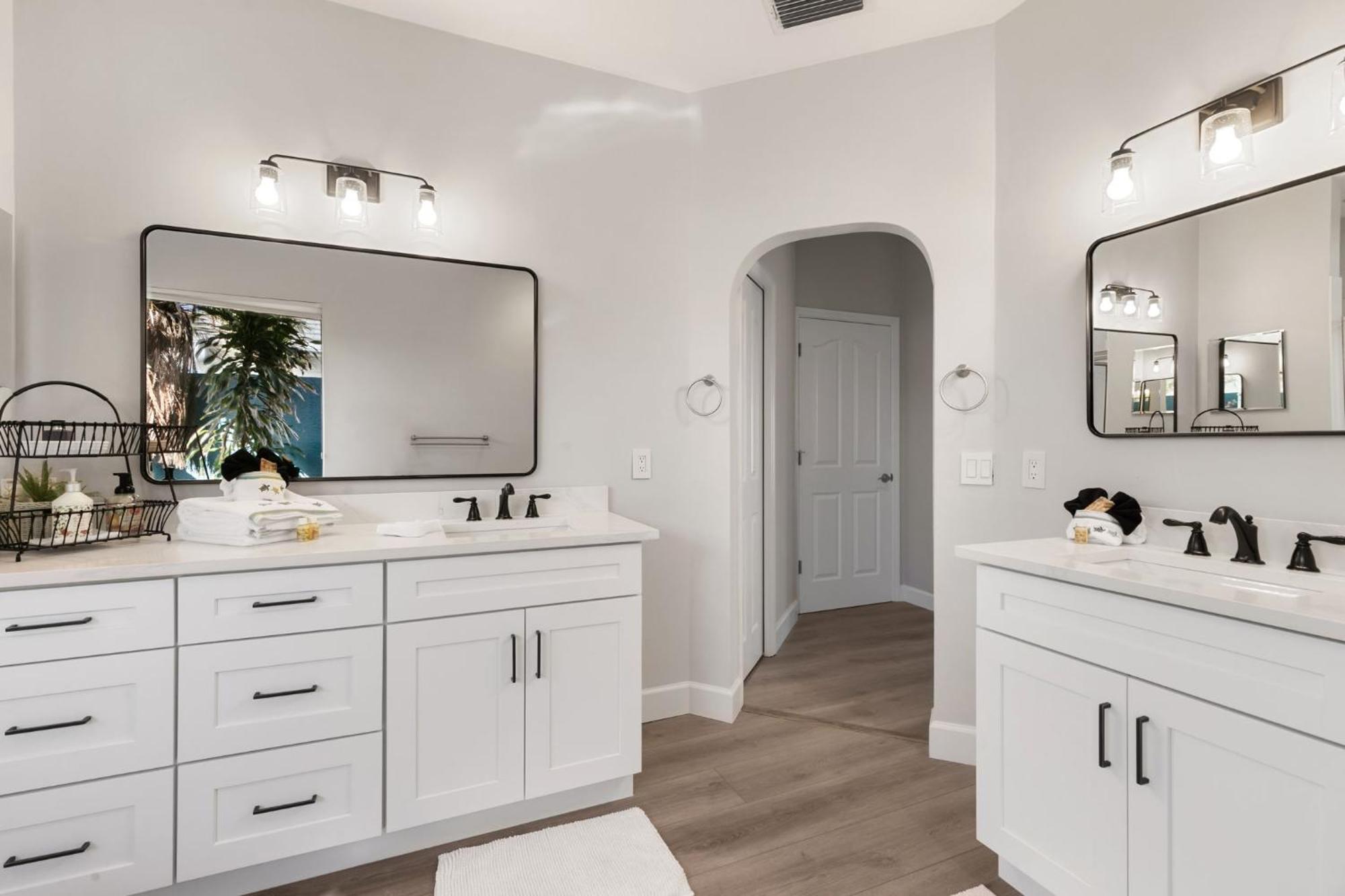 Holiday home New 2024 Renovation! Gorgeous Island Oasis With Sw Exposure On Marco Island
