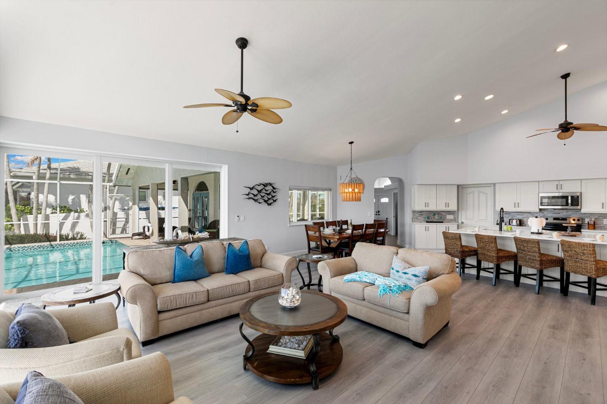 New 2024 Renovation! Gorgeous Island Oasis With Sw Exposure On * Marco Island