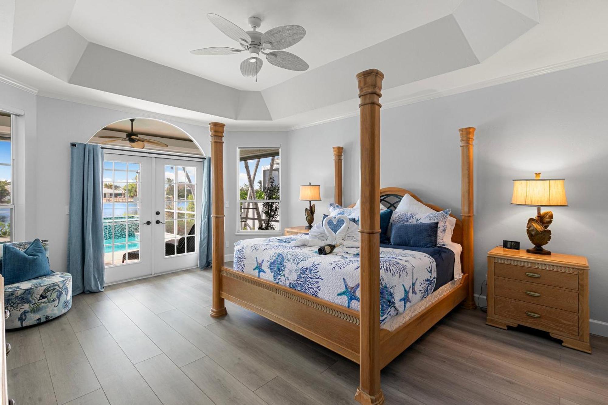 Holiday home New 2024 Renovation! Gorgeous Island Oasis With Sw Exposure On