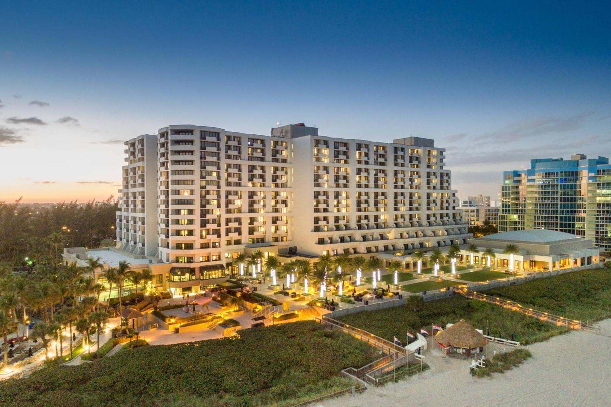 Lauderdale Marriott Harbor & 4* Fort Lauderdale