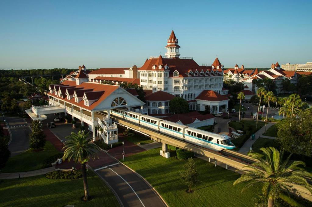 Disney's Grand Floridian And 4* Lake Buena Vista
