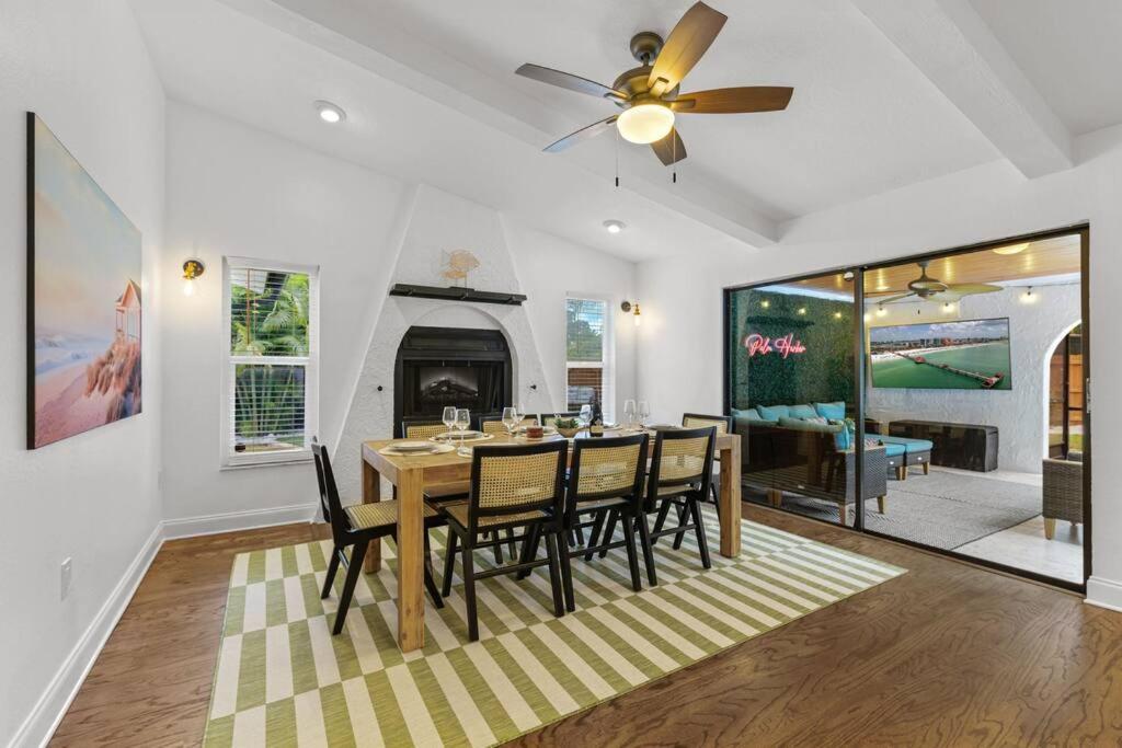 Backyard Games, Fire Pit, Heated Pool, Near *