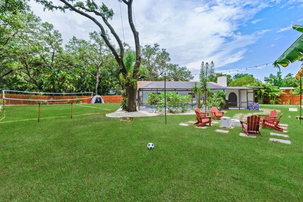 Backyard Games, Fire Pit, Heated Pool, Near Ozona