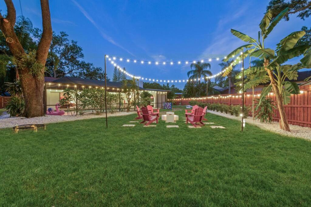 Backyard Games, Fire Pit, Heated Pool, Near Ozona