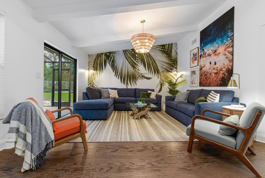 Backyard Games, Fire Pit, Heated Pool, Near Holiday home Ozona